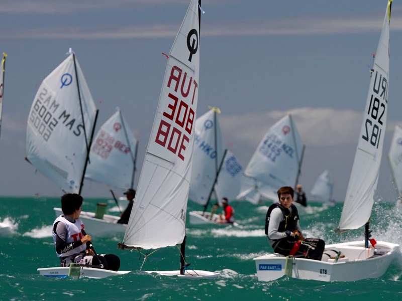 Velero Optimist Racing Far East Completo - Imagen 21