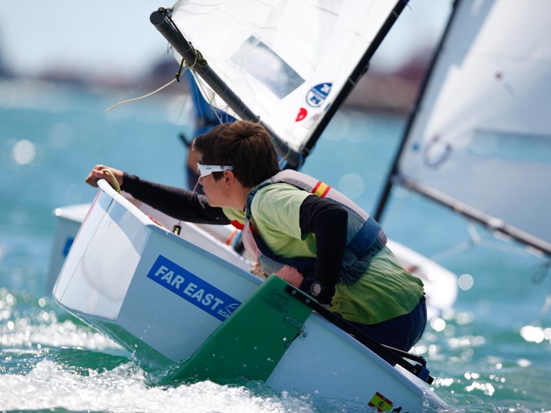 Velero Optimist Racing Far East Completo - Imagen 13